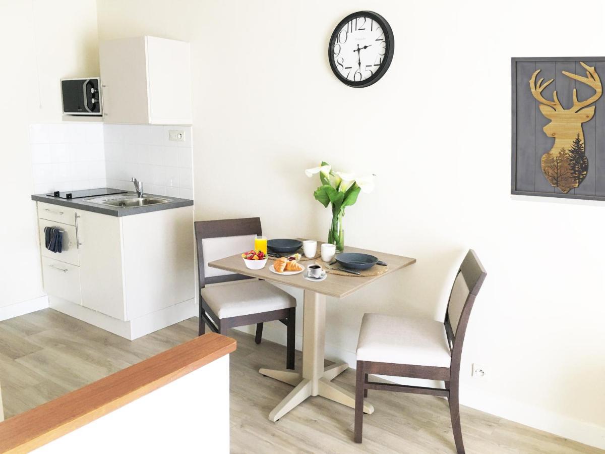 Villa Rose De Mons - Residence Services Senior La Brede Buitenkant foto