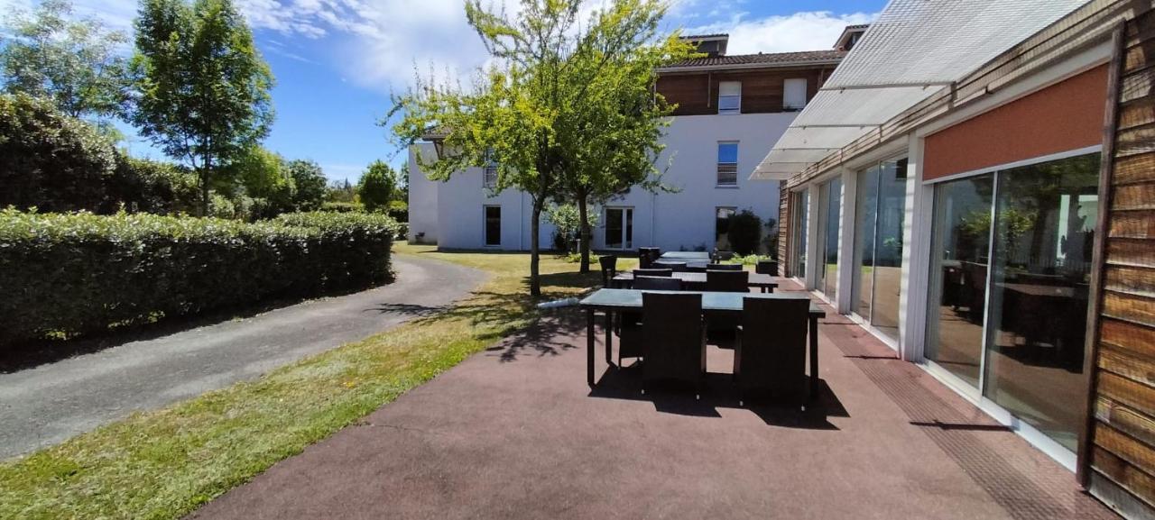 Villa Rose De Mons - Residence Services Senior La Brede Buitenkant foto